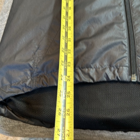 adidas Women's Essentials Linear Windbreaker - Picture 11 of 13